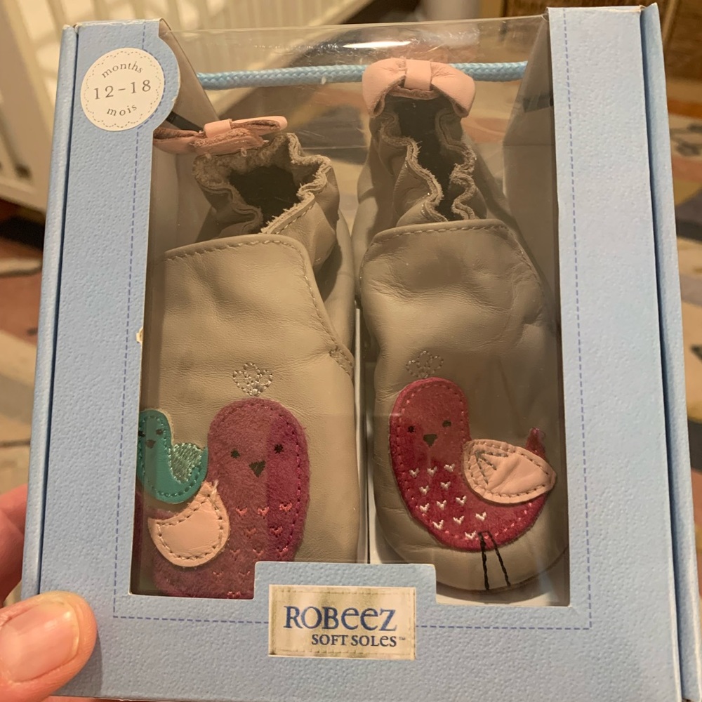 New Robert Soft Soles 12-18 months